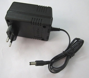 שנאי (טרנספורמטור) 9v למכשירי  P-TOUCH