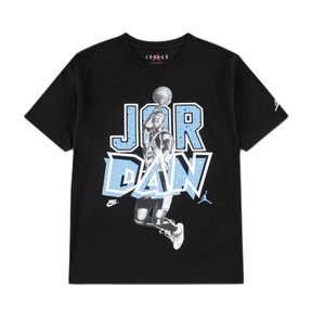 חולצה JORDAN מידות 4-16 לילדים בגוון שחור עם הדפס כחול