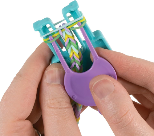 ערכת יצירה Rainbow Loom עם למעלה מ 1600 גומיות ו 32 חרוזי צ'ארם 3