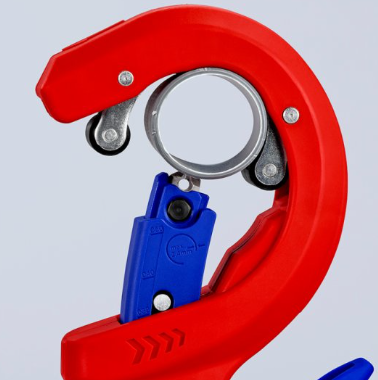 חותך צינורות ניקוז מפלסטיק KNIPEX DP50