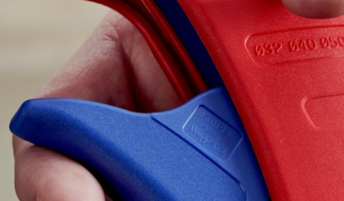 חותך צינורות ניקוז מפלסטיק KNIPEX DP50