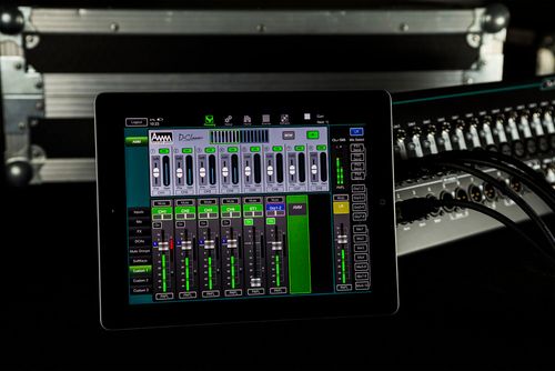 זוית נוספת Allen & Heath QU-SB