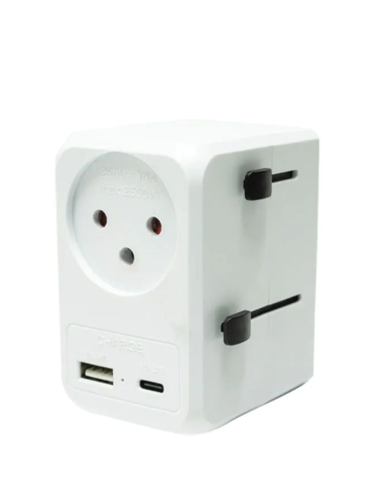 מתאם אוניברסלי 2500W לשקע ישראל + USB ו-Type C