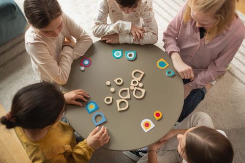 משחק זיכרון והתאמה 3 Shape Memo עם 24 חלקי עץ