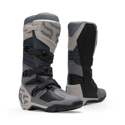 מגף רכיבה פוקס שחור / לבן - FOX BOOTS COMP X V26
