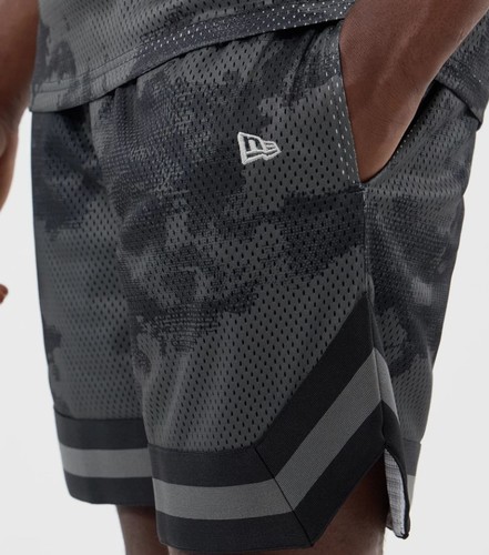 מכנסי ניו ארה New Era Mesh Oversized Shorts | גברים