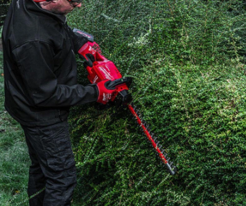 גוזם גדר חיה נטען Milwaukee M18 FHT45 FUEL – להב 45 ס
