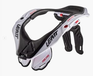 מגן צוואר 5.5 לבן LEATT