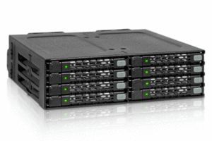 מגירה מוקשחת ל-8 דיסקים SSD/HDD