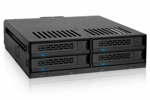 מגירה מוקשחת ל-4 דיסקים SSD/HDD
