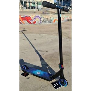 סקוט פעלולים Ao Maven Complete Scooter Black/Neo