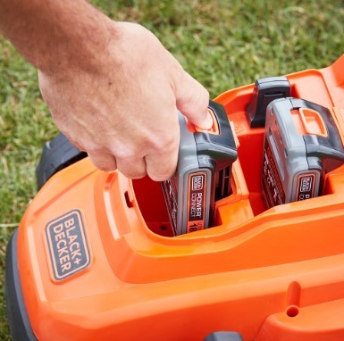 מכסחת דשא נטענת Black+Decker BCMW3318N