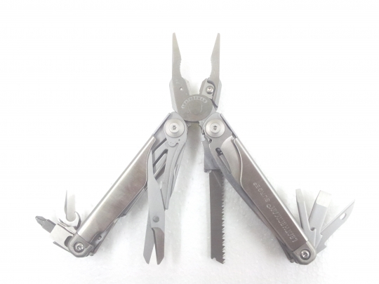 אולר לדרמן Leatherman SURGE