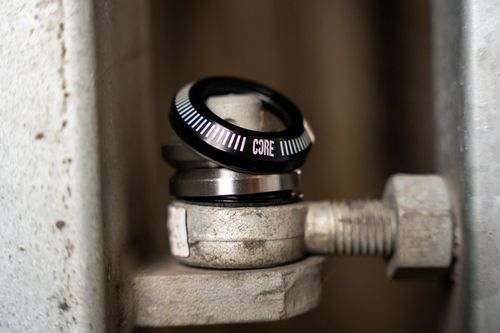 CORE Dash Integrated Headset Black