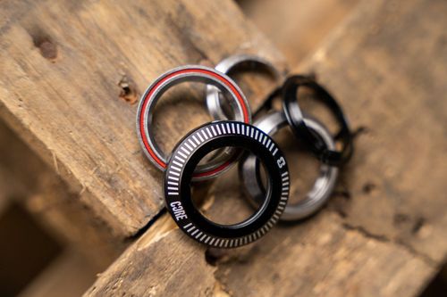 CORE Dash Integrated Headset Black