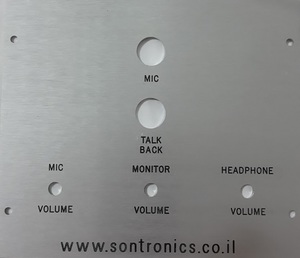 מערכת TALK BACK לקשר איכותי בין השדרן לטכנאי CUSTOM