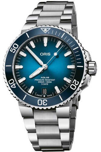 Oris Aquis Date 43.5mm Calibre 400 מגיע עם 10 שנות אחריות