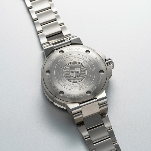 Oris Aquis Small Second Date 45.5mm