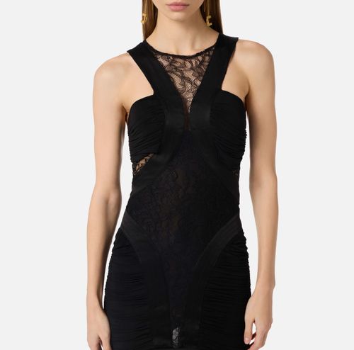 Red Carpet dress in floral lace and jersey fabrics