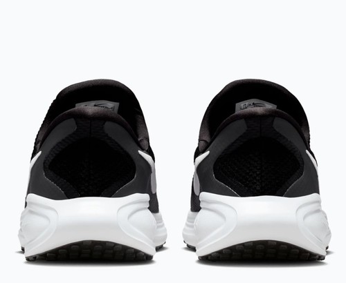 נעלי ריצה נייק Nike Revolution 8 Extra Wide | גברים