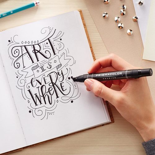 ערכת טושים שחורים + אביזרים לקליגרפיה   PREMIER HAND LETTERING ADVANCED SET
