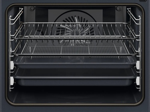 תנור פירוליטי רב תכליתי נירוסטה Electrolux דגם SenseCook EOP7742X