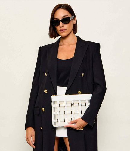 Mesh pouch with rings