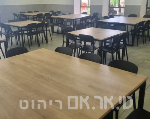 שולחן אוכל פרופיל מרובע
