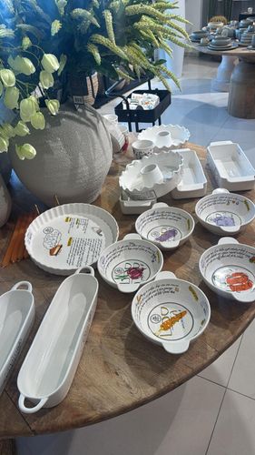 קערה לסלט פורצלן עם מתכון לסלט סלק מבית כוס סוכר