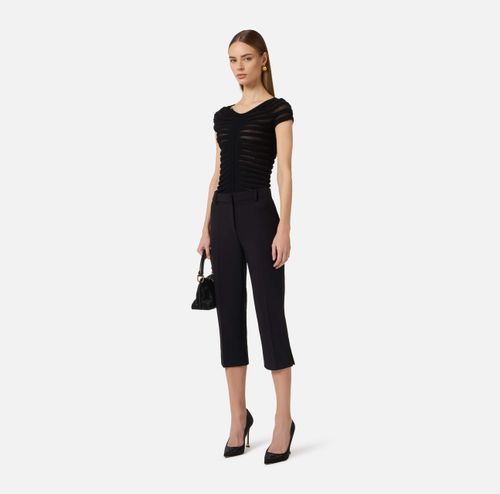 Cotton thread and viscose top