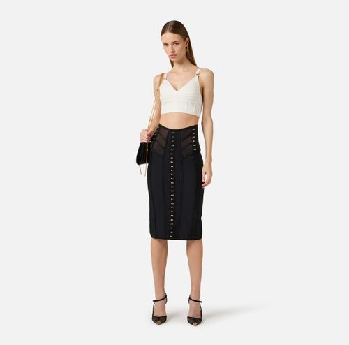 Top in 3D knit fabric