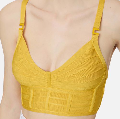 Top in 3D knit fabric