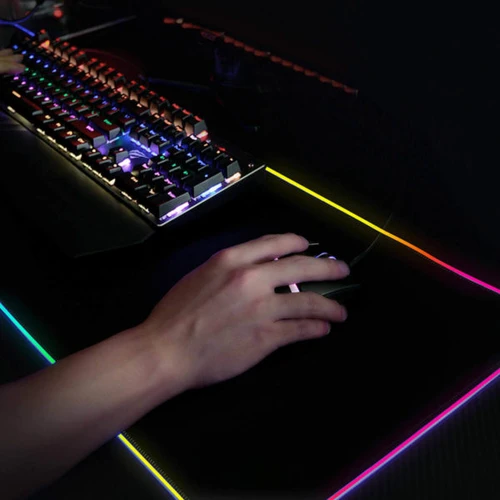 משטח גיימינג לעכבר כולל אורות RGB | פד לעכבר גיימינג 