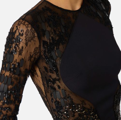 Red Carpet dress with embroideries
