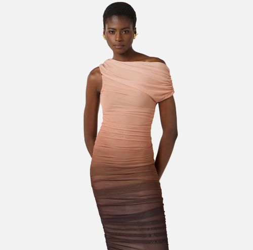 Dress in graduated tulle fabric