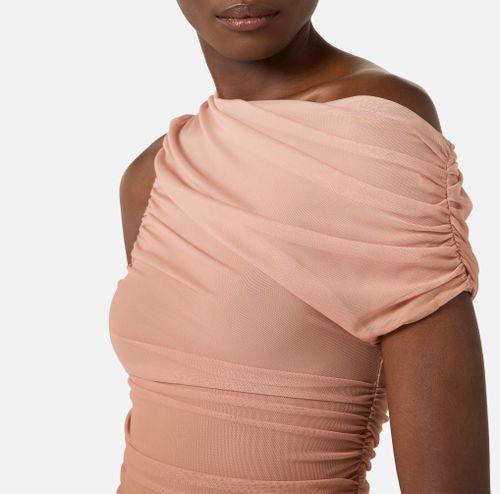 Dress in graduated tulle fabric