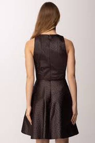 Dress in taffeta fabric with ostrich print