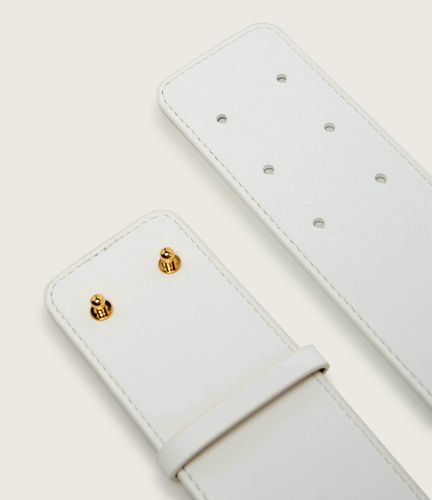 Wide belt with logo plaque