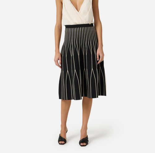Two-colour knit skirt
