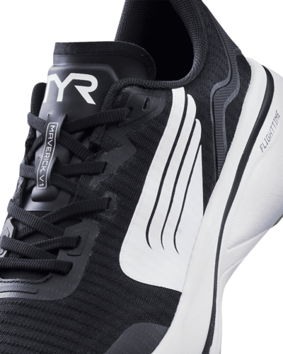 נעלי ריצה MAVERICK V1 WOMEN WHT/BLK GUM
