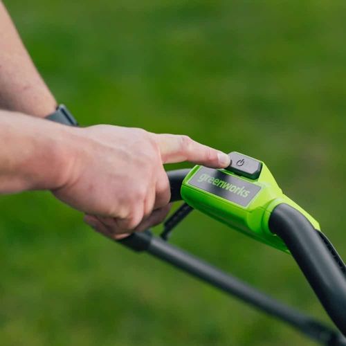מכסחת דשא נטענת Greenworks MO48L421-01 48V - מכסחת מתקדמת עם מנוע Brushless ופלטפורמת חיתוך 36 ס