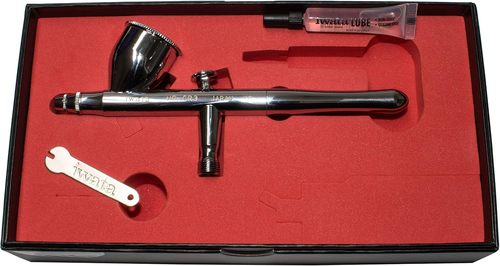 איירבראש מבית IWATA (יפן) סדרת Iwata Revolution 4530 HP-CR3 Gravity Feed Dual Action Airbrush