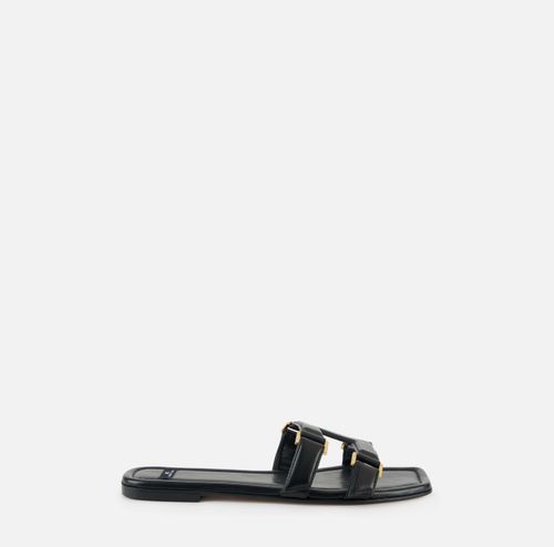Flat nappa leather sandals