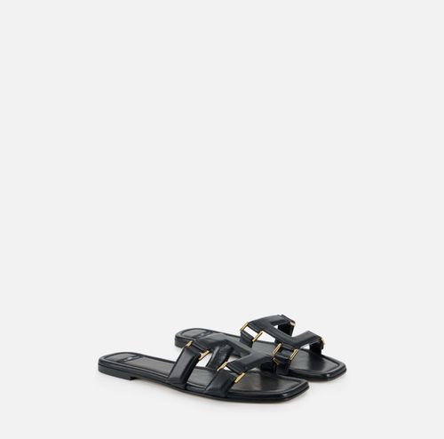 Flat nappa leather sandals