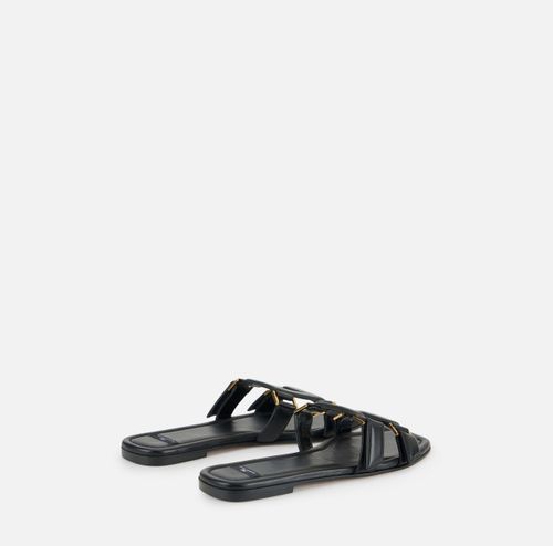 Flat nappa leather sandals