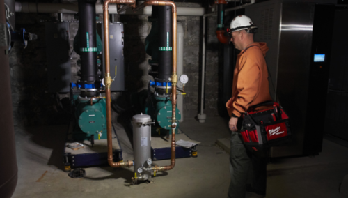 פנס ראש + פנס יד + קליפסים  - Milwaukee - HL2IPL-LED