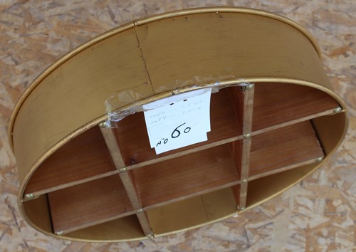 נישה עגולה מחולק מרובעים 60 ס