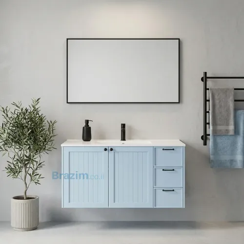 ארון אמבטיה תלוי ליאן, MDF תכלת, 2 דלתות חרוטות ו-3 מגירות, כיור אינטגרלי לבן.