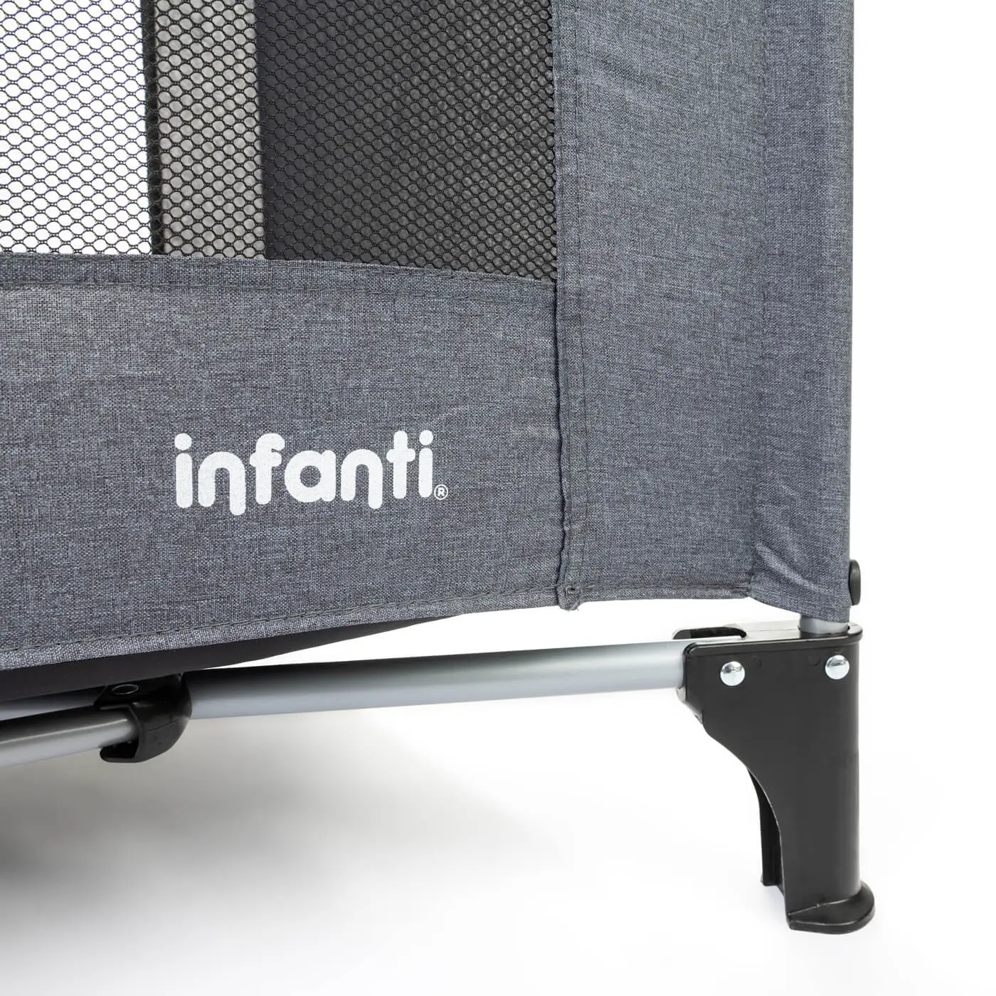 לול קמפינג ועריסה מתקפל פלטינום Platinium - אפור Dark Grey Quilt