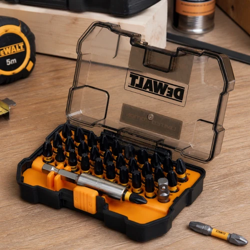 סט ביטים 32 יח׳ DT70901T DEWALT X MCLAREN 